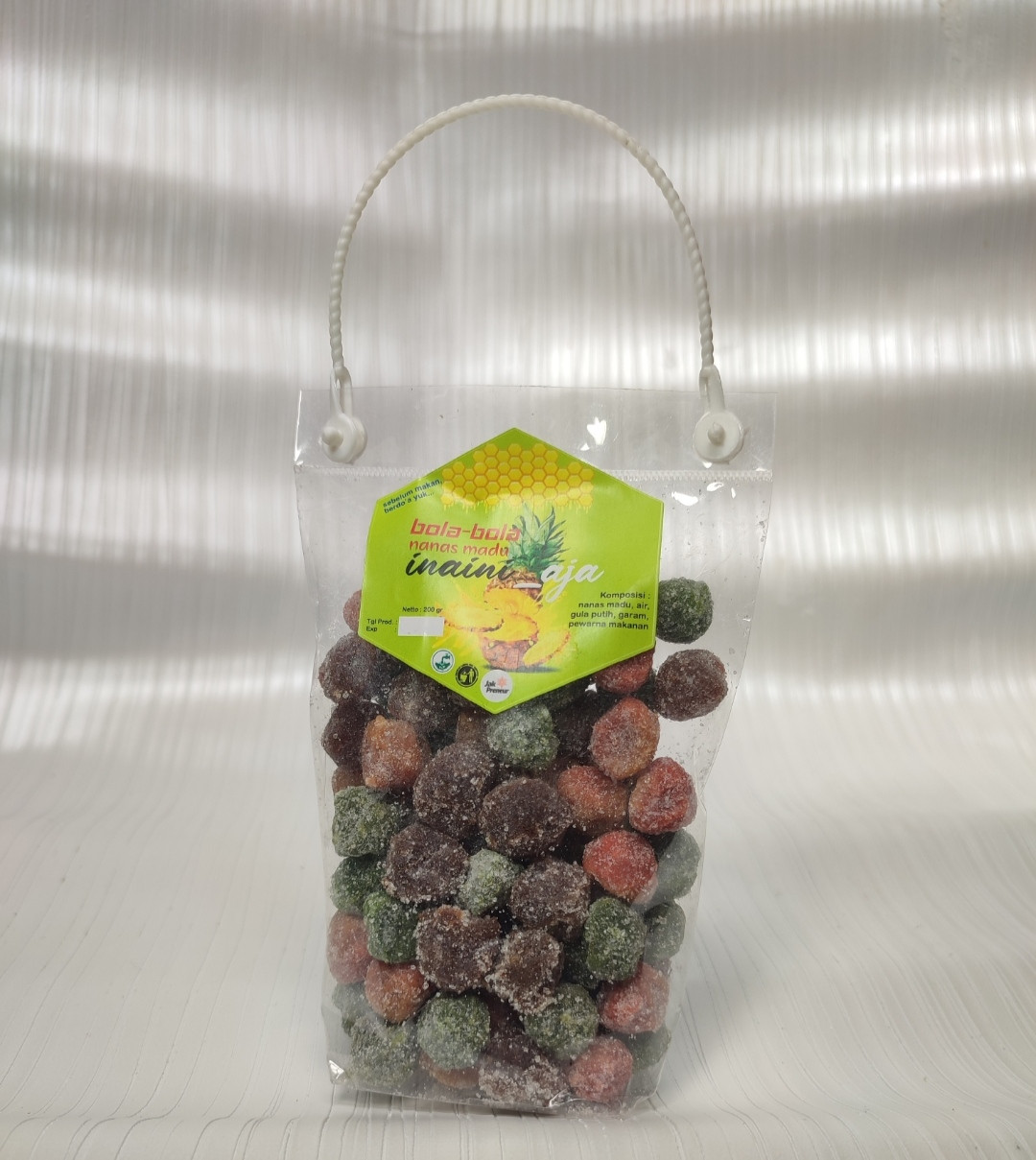 Permen bola-bola nanas madu